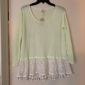 Entro blouse with white tassels